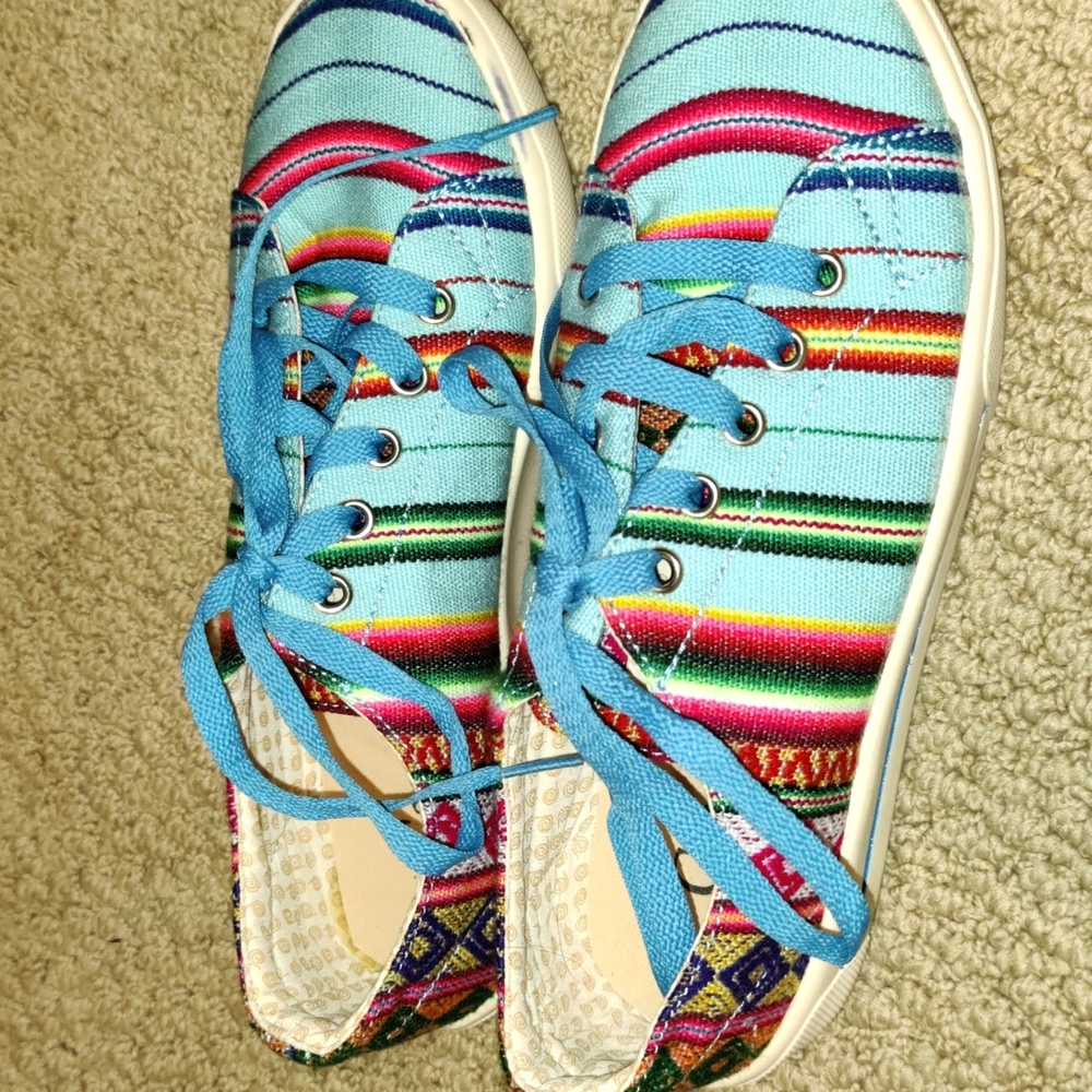 Ladies Colorful Shoes Peru 6